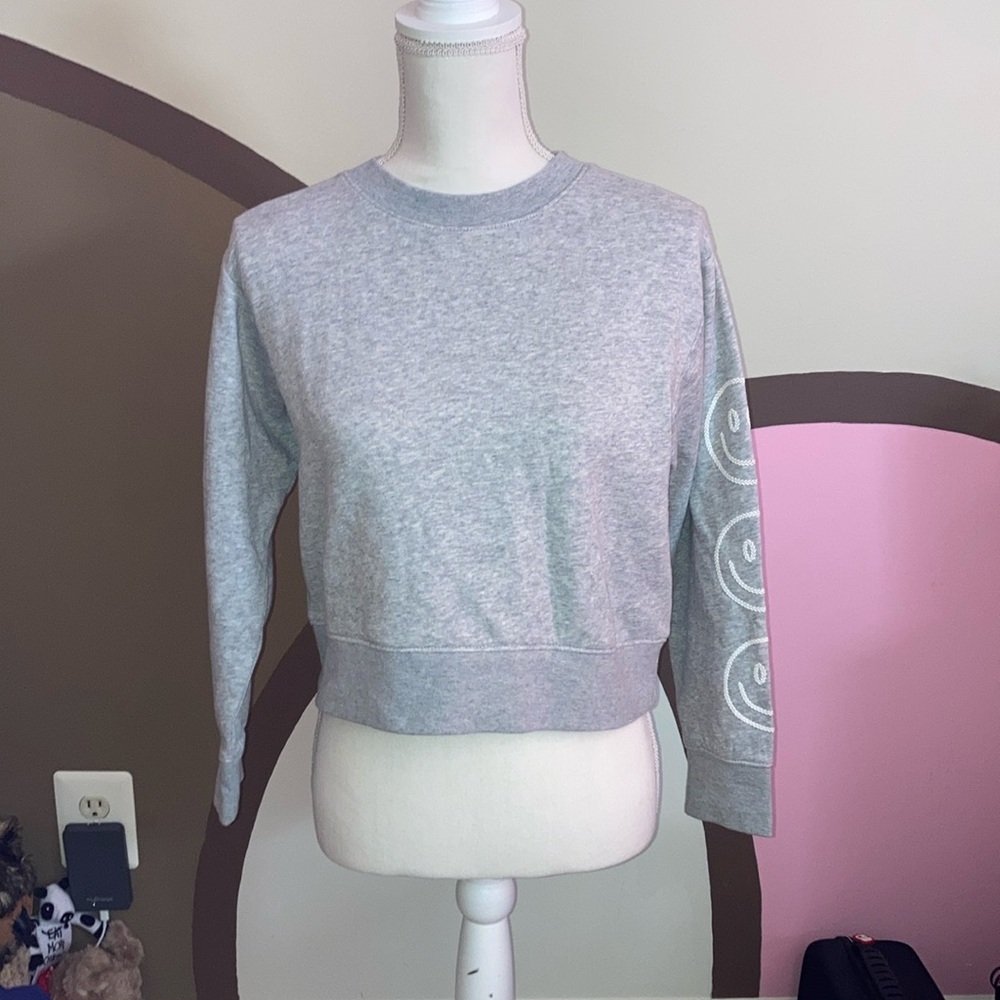 Gray Cropped Sweatshirt with Smiley Face Sleeve
